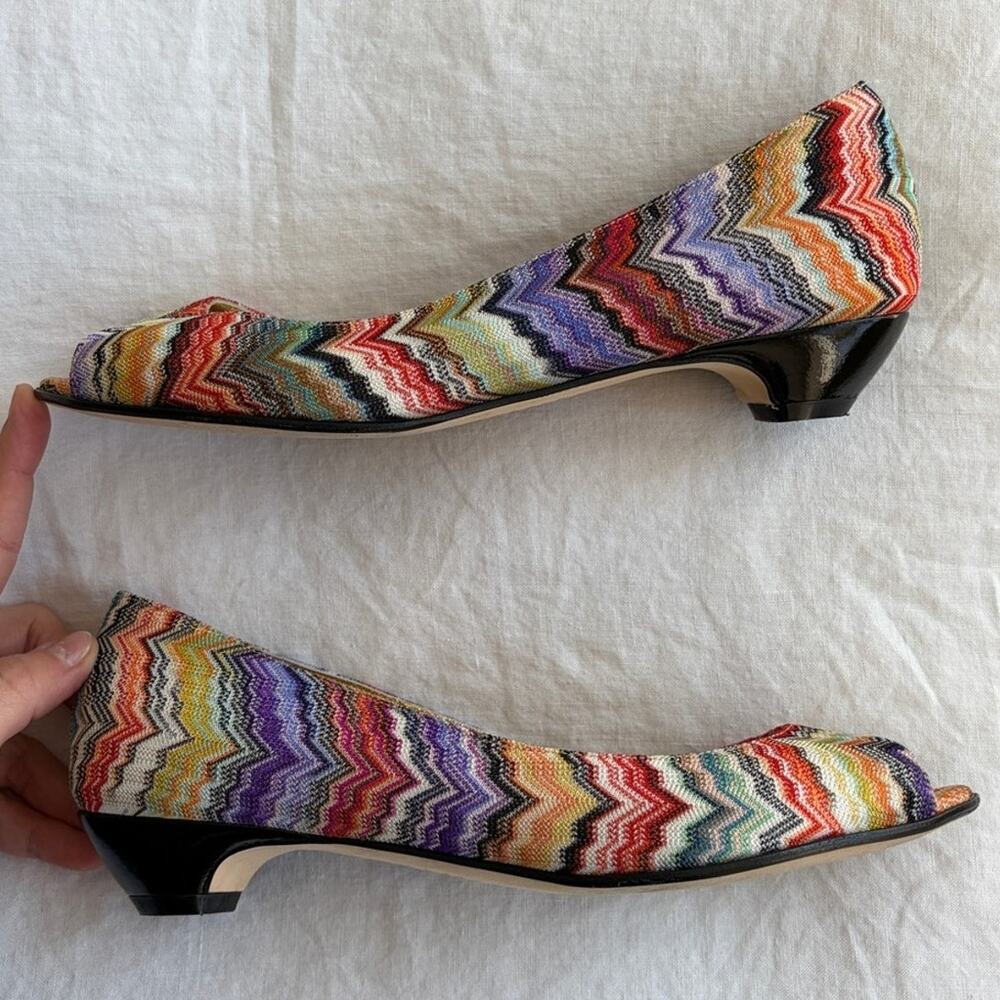 Vintage Missoni Zoe Chevron Knit Patent Leather Open Toe Kitten Heels Sandals